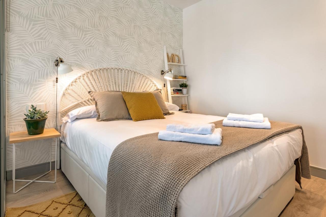 2 Bedrooms 1 Bathroom Furnished - Justicia - Incredible Views - Mintystay Madrid Kültér fotó