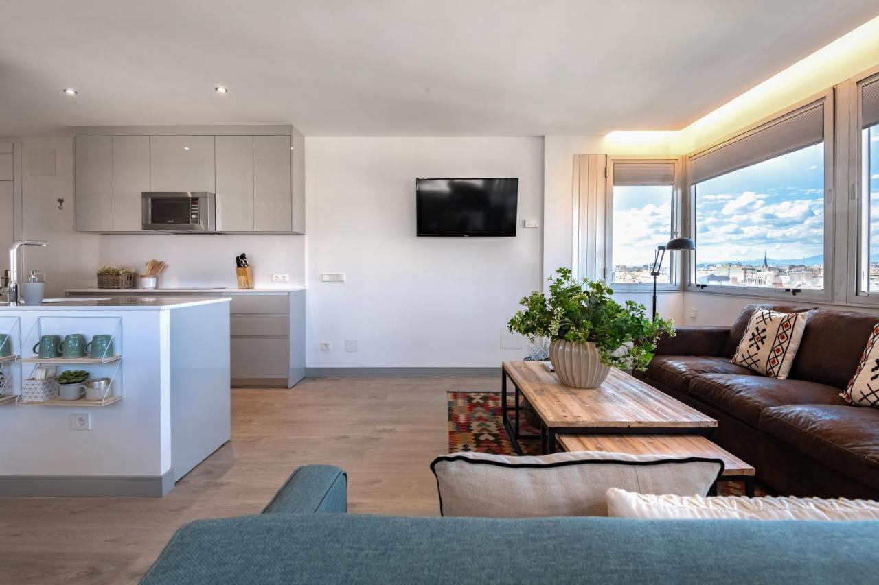 2 Bedrooms 1 Bathroom Furnished - Justicia - Incredible Views - Mintystay Madrid Kültér fotó