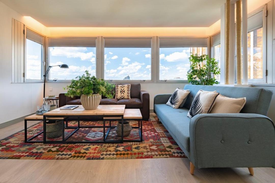 2 Bedrooms 1 Bathroom Furnished - Justicia - Incredible Views - Mintystay Madrid Kültér fotó