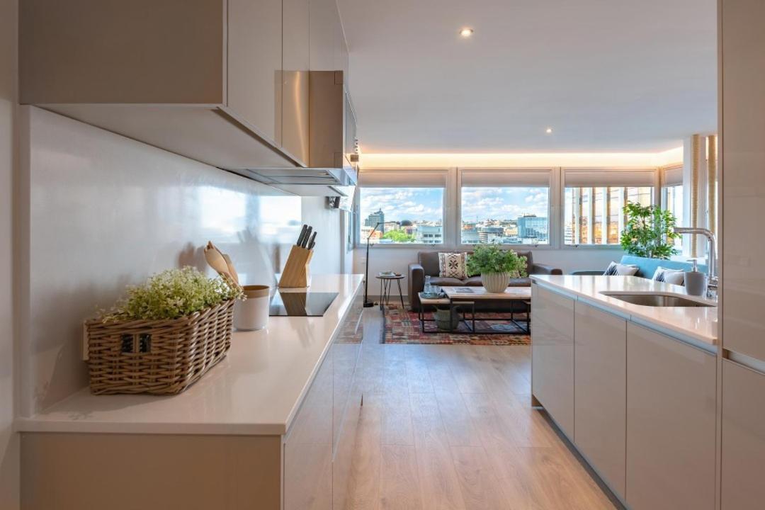 2 Bedrooms 1 Bathroom Furnished - Justicia - Incredible Views - Mintystay Madrid Kültér fotó